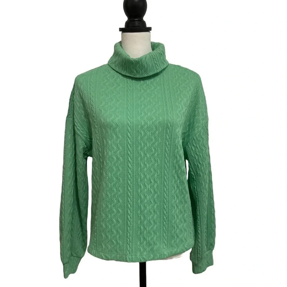 NWT! Sanctuary Women’s Sea Foam Green Long Sleeve. Small